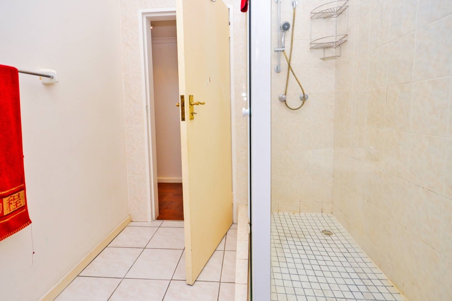 To Let 2 Bedroom Property for Rent in Sea Point Western Cape